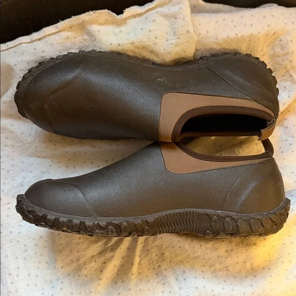 Muck Men's Black and Brown Rain & Snow Boots - Picture 5 of 7